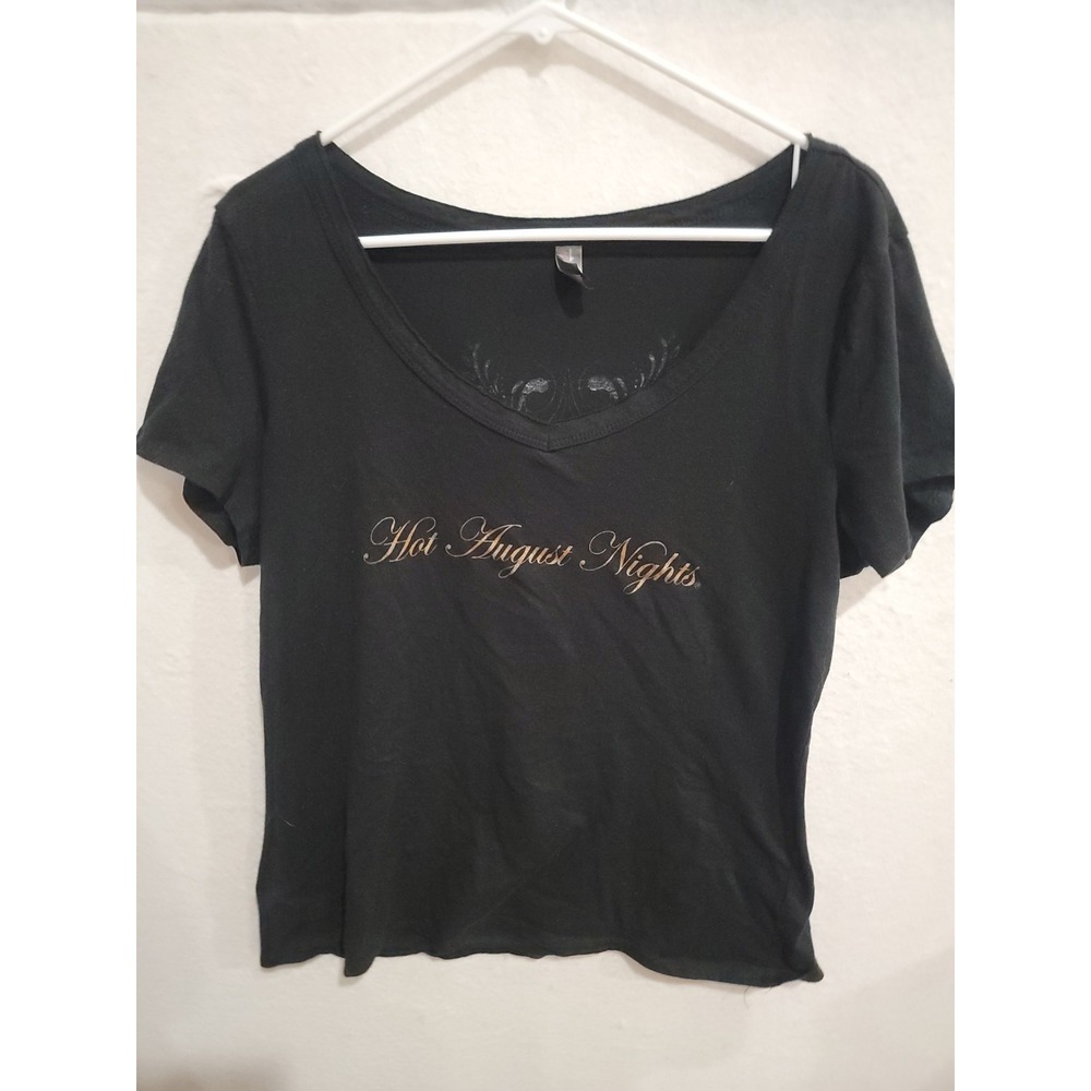 Hot August Nights XL T-Shirt Preowned District Made Rose Wings Graphic Black‎